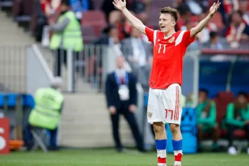 Ruský záložník Alexandr Golovin