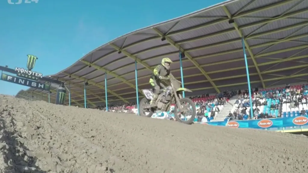 Motokrosař Žerava se stal veteránským mistrem světa