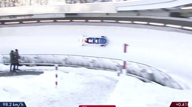 Jízda čtyřbobu Dvořáka v 1. kole SP ve Winterbergu