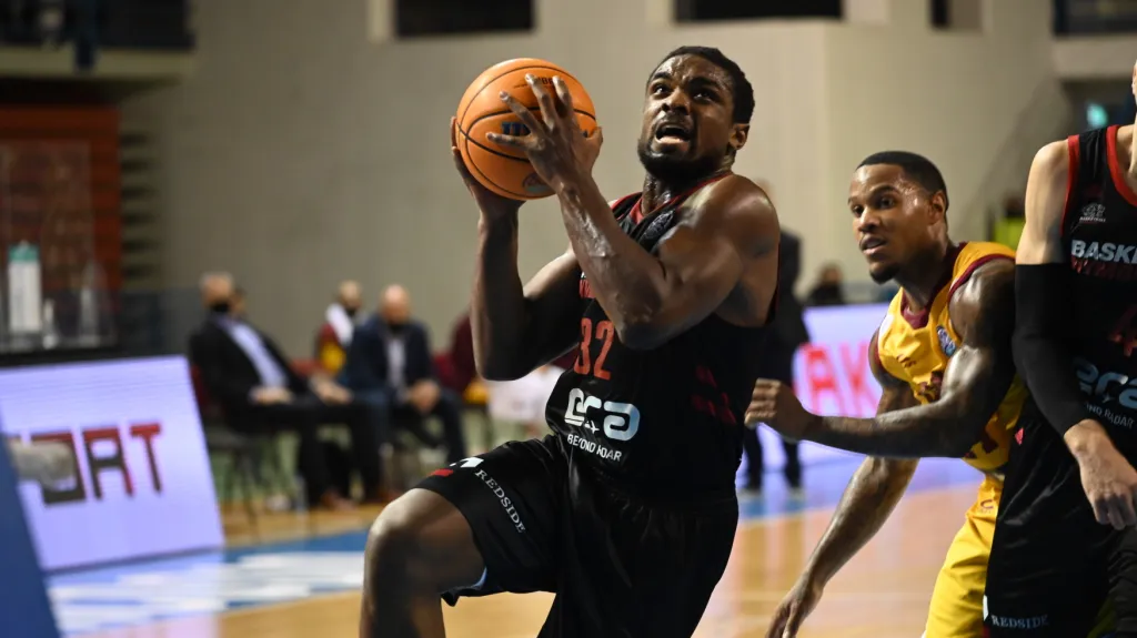 Retin Obasohan z Nymburku