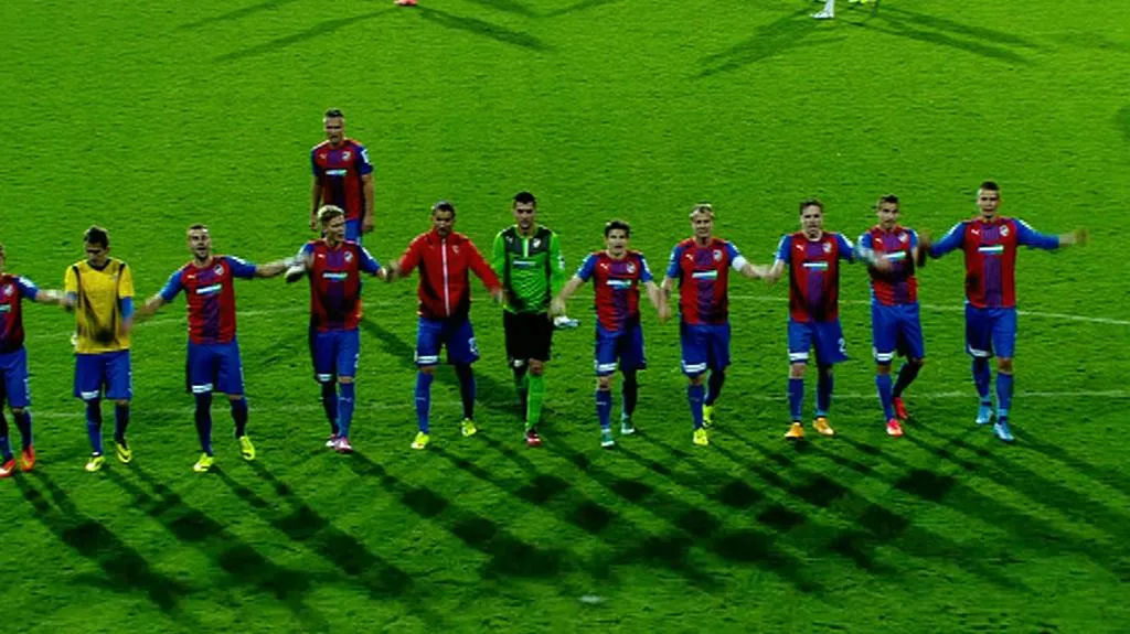 Synot liga po polovině: Horší gólový průměr a více karet