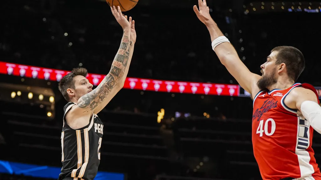 Vít Krejčí (vlevo)