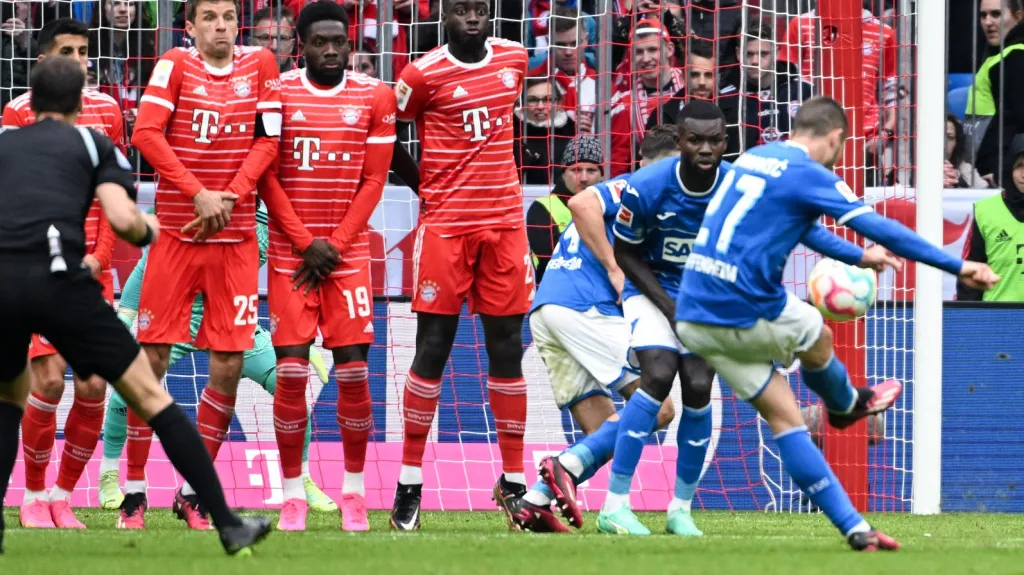 Bayern v duelu s Hoffenheimem