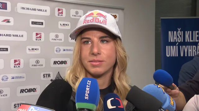Ledecká plánuje startovat na ZOH v Itálii na snowboardu