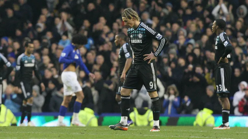 Zklamaní hráči Chelsea v utkání proti Evertonu