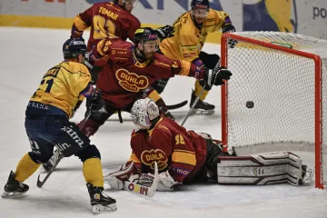 Zlínský Jesse Paukku zakončuje v utkání proti Jihlavě