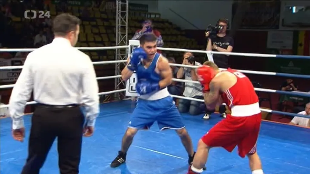 Chládek ve finále ústecké velké ceny prohrál s Kazachem Chalmetem