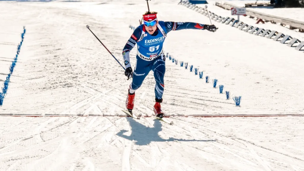Ondřej Moravec v cíli vytrvalostního závodu