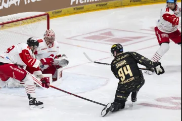 Devin Shore v akci proti Olomouci