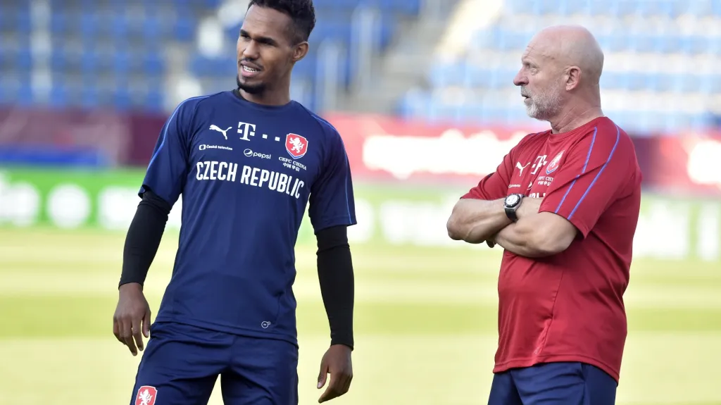 Theodor Gebre Selassie a trenér Karel Jarolím
