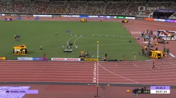 Závěr finále závodu na 10 000 metrů žen