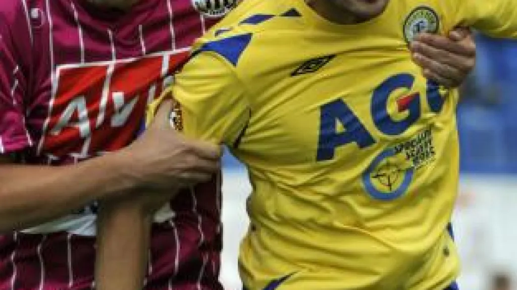 Michal Smejkal bojuje s Janem Riegelem