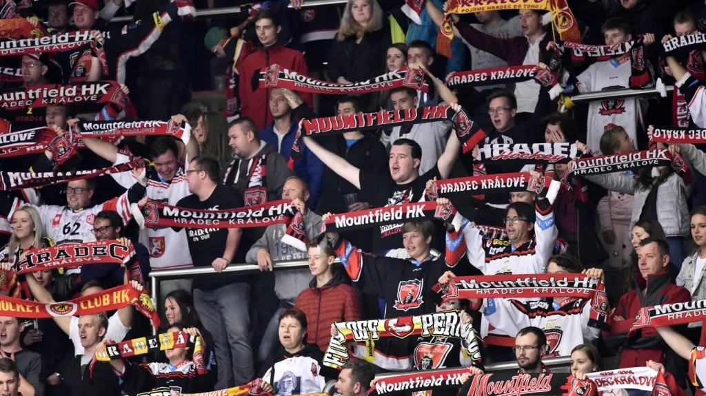 Spokojení fanoušci Hradce Králové
