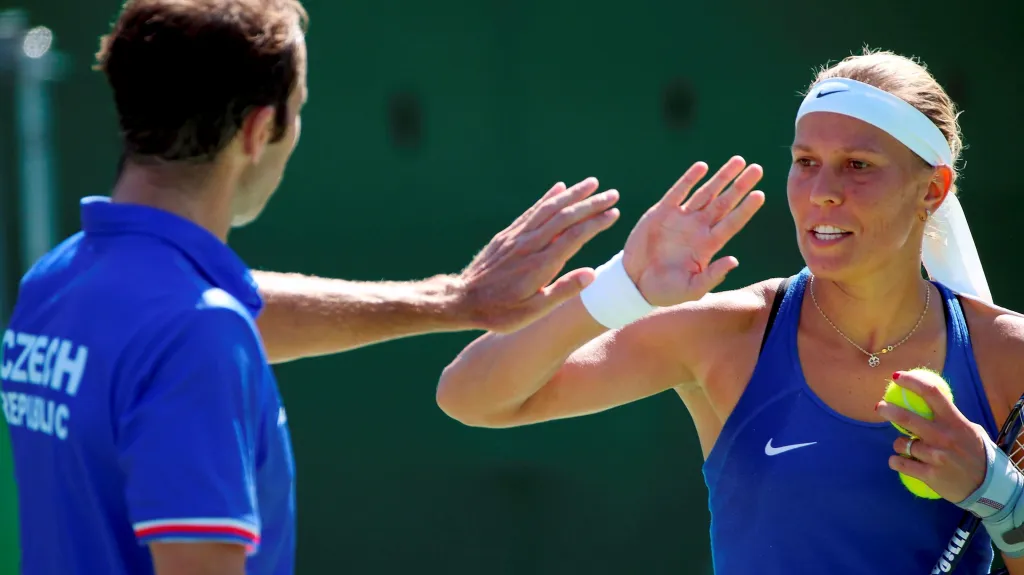 Radek Štěpánek a Lucie Hradecká