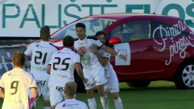 Hradec Králové otočil derby proti oslabeným Pardubicím