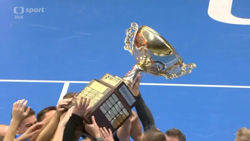 Na nohejbalový trůn se vrátily Modřice