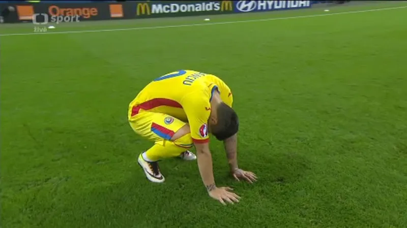 Albánie skórovala na Euru po 223 minutách, Rumuni nedali gól ze hry