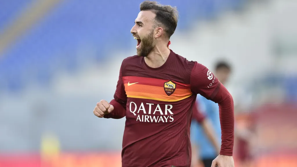 Borja Mayoral z AS Řím se raduje z gólu v Serii A