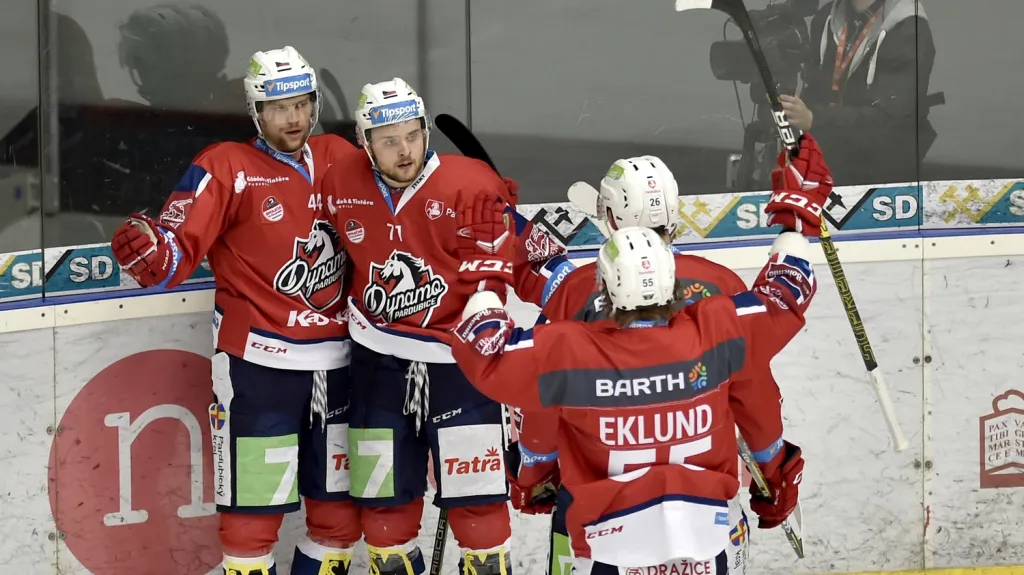 Radost hokejistů Pardubic