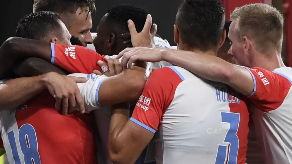 Fotbalisté Slavie se radují