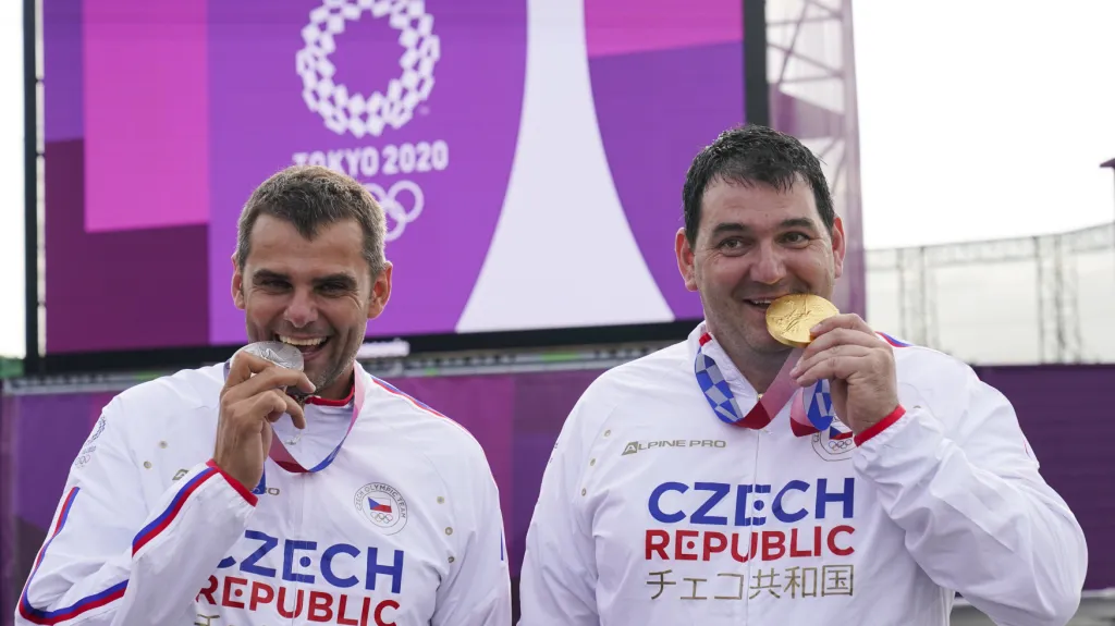 Stříbrný David Kostelecký (vlevo) a zlatý Jiří Lipták