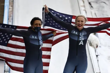 Americké bobistky Taylor Meyersová a Kaillie Humphriesová