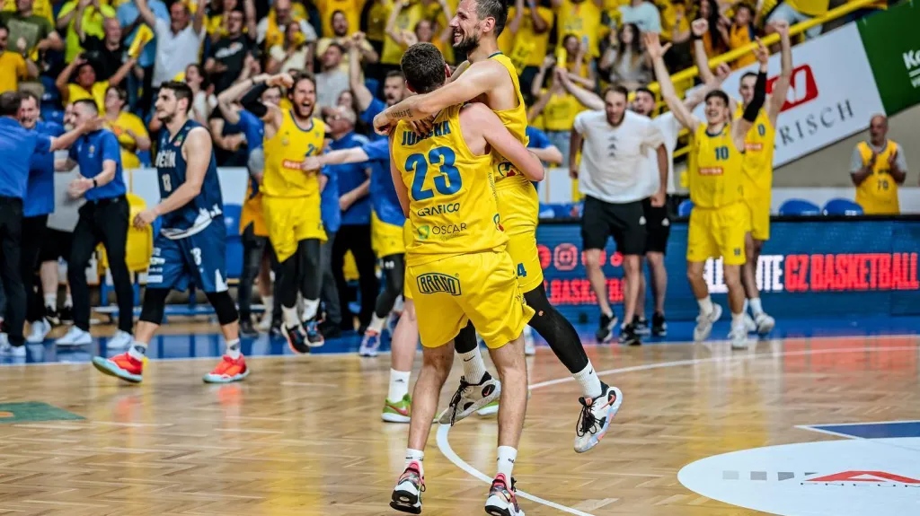 Radost basketbalistů Opavy