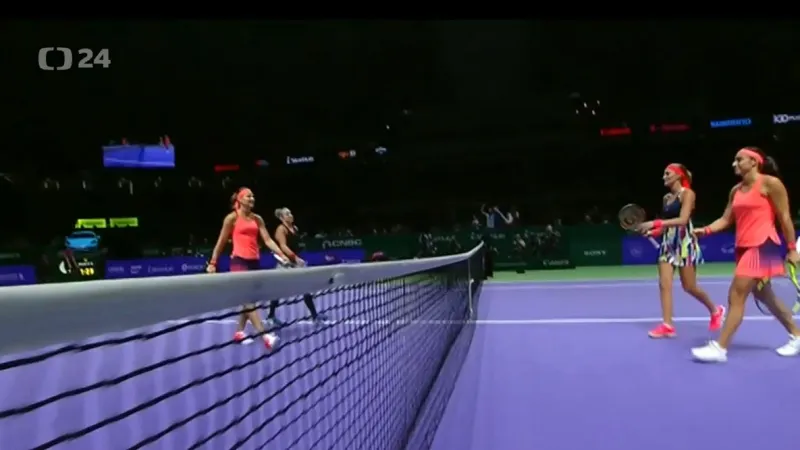 Sestřih utkání Šafářová/Matteková-Sandsová - Garciaová/Mladenovicová