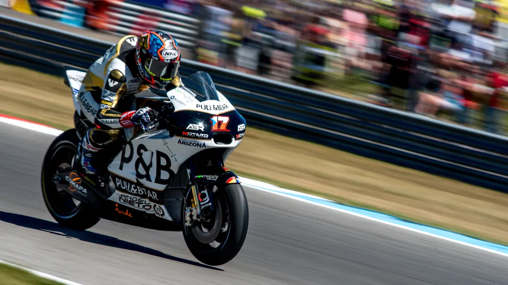 Karel Abraham při závodu v Assenu