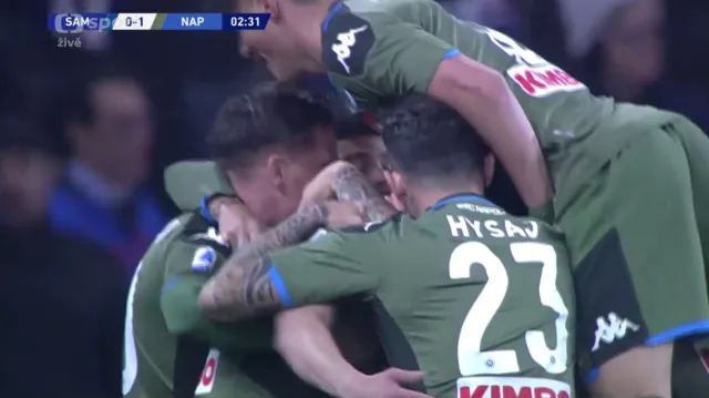 Neapol ztratila dvougólový náskok, ale Sampdorii nakonec porazila