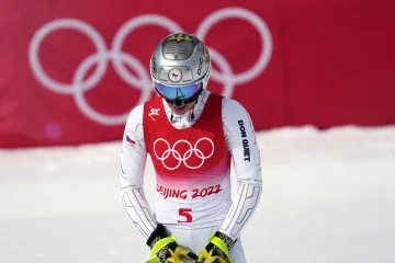 Ester Ledecká v cíli olympijského sjezdu