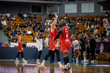Radost pardubických basketbalistů po postupu do finále NBL