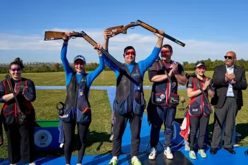 Jiří Lipták a Zina Hrdličková tleskají vítězným Italům