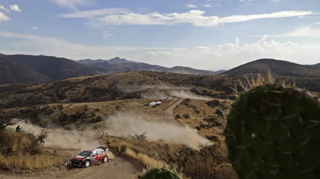 Kris Meeke se ujal průběžného vedení v Mexické rallye