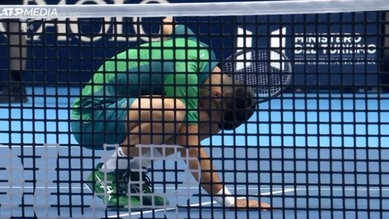 Djokovič vstoupil do Turnaje mistrů vítěznou bitvou s Runem