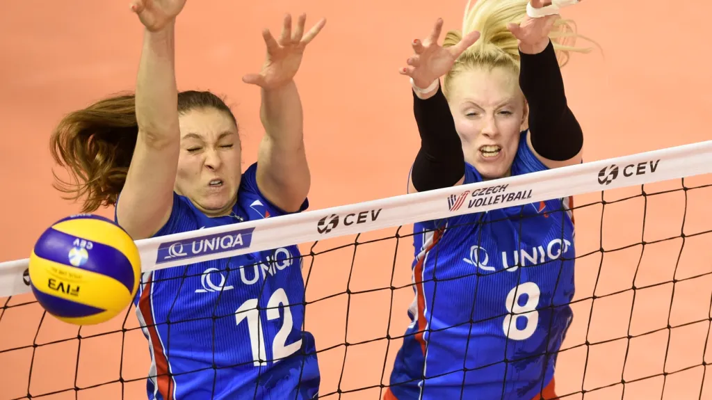 Reprezentační volejbalistky Michaela Mlejnková a Barbora Purchartová
