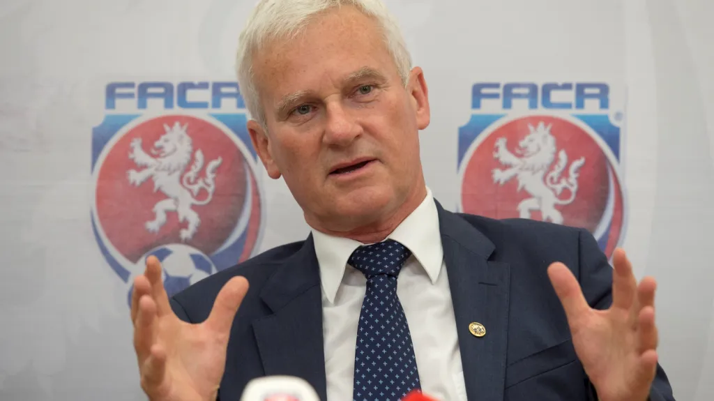 Nový předseda komise rozhodčích Fotbalové asociace ČR Michael Listkiewicz