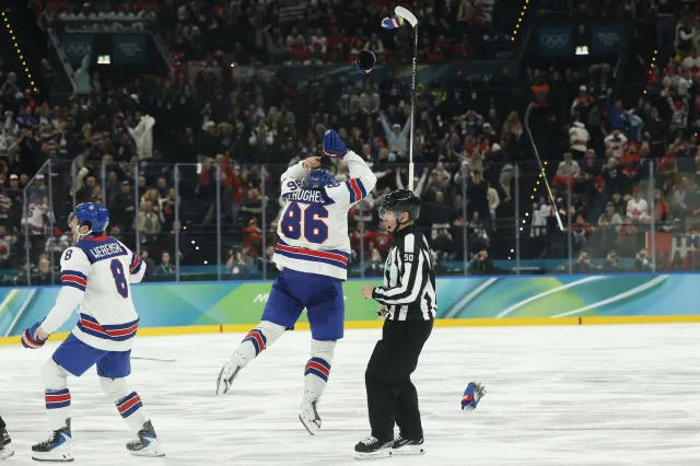 Hughes má smůlu, vítězný puk z finále s Kanadou mu Síň slávy nedá