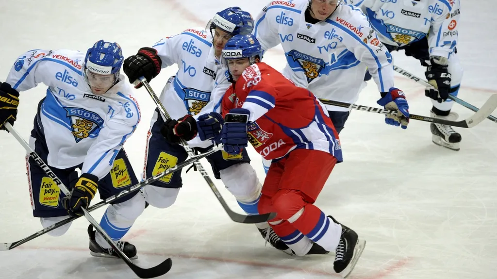 Jakub Petružálek v utkání s Finskem