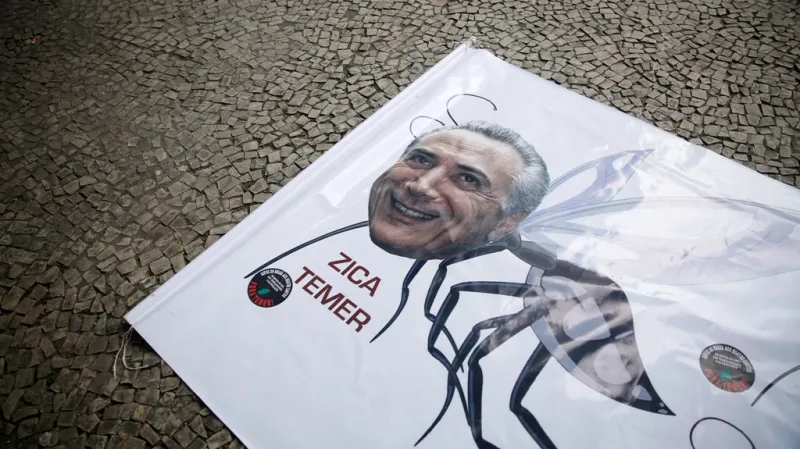 Úřadující hlava státu Michel Temer jako komár