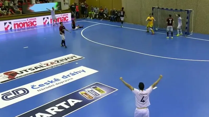 První finále futsalové ligy vyhrála Chrudim nad Spartou 2:1