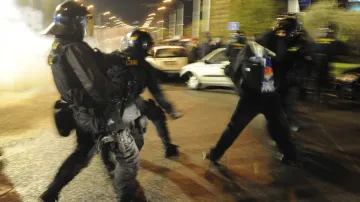 Policejní zásah proti chuligánům Baníku