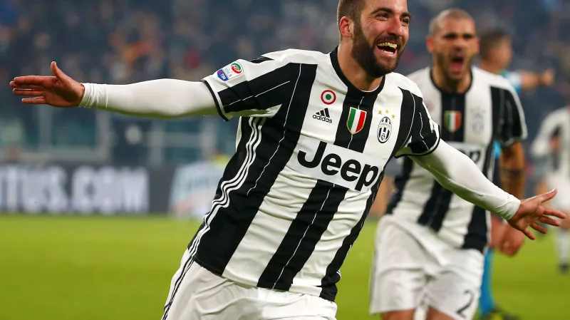 Higuaín se raduje z rohodující trefy proti AS Řím