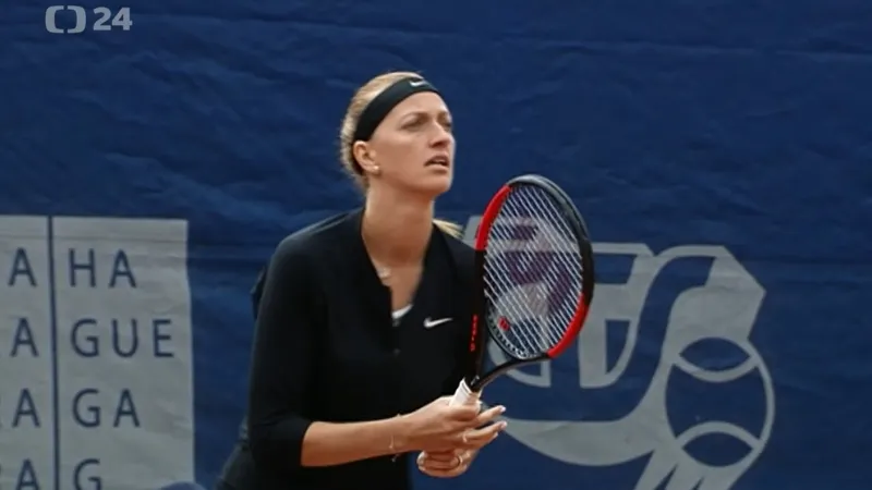 Kvitová si v Praze hladce postoupila, Strýcová naopak končí