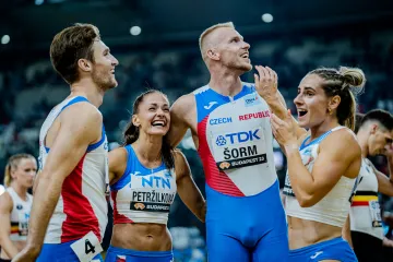 Česká smíšená štafeta po bronzu na MS