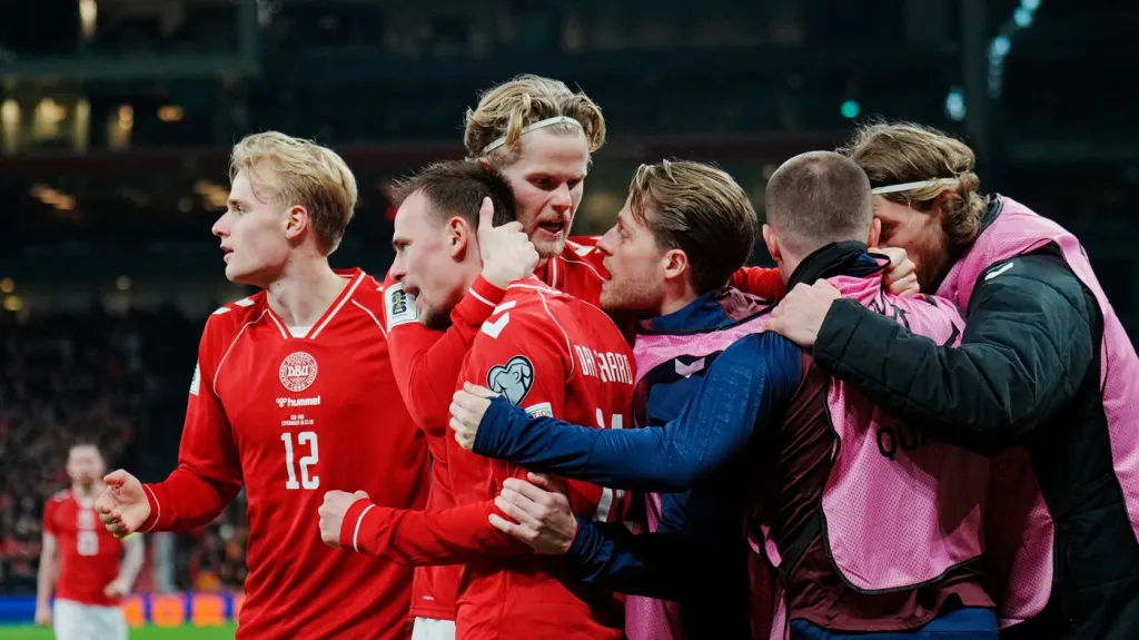 Slavící fotbalisté Dánska