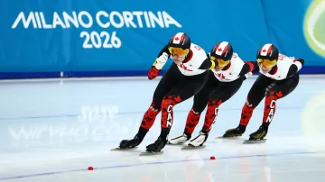 Finále stíhacího závodu rychlobruslařek