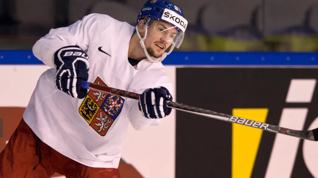 Petr Holík na tréninku reprezentace v Paříži