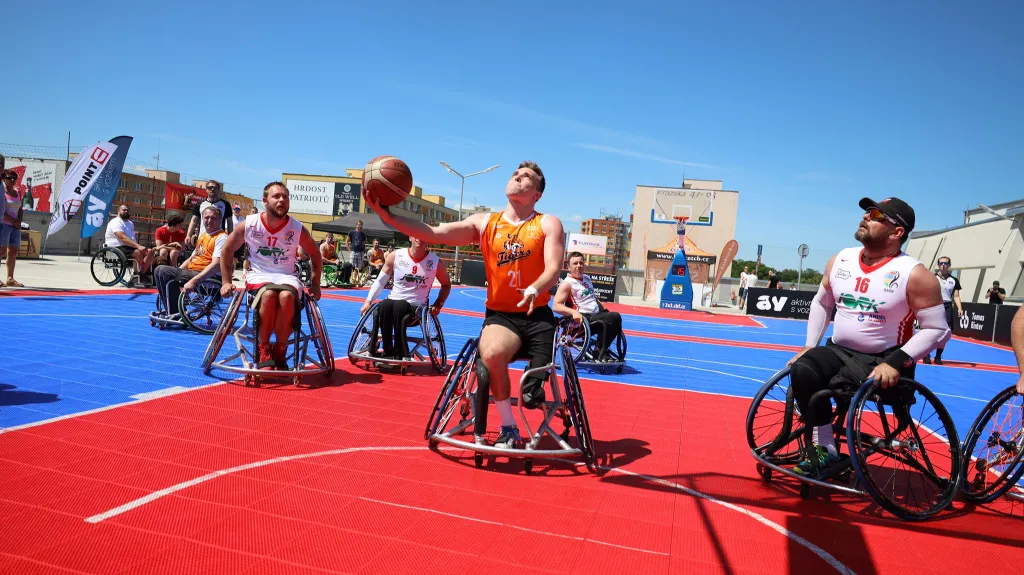 Basketbalisté na vozíku v Budějovickém poháru