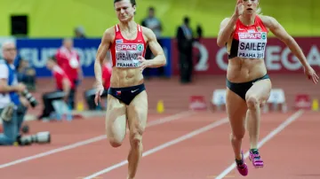 Petra Urbánková (vlevo)